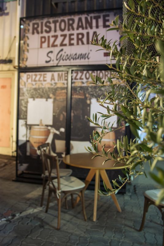 B-Frame-ItalianParty00056